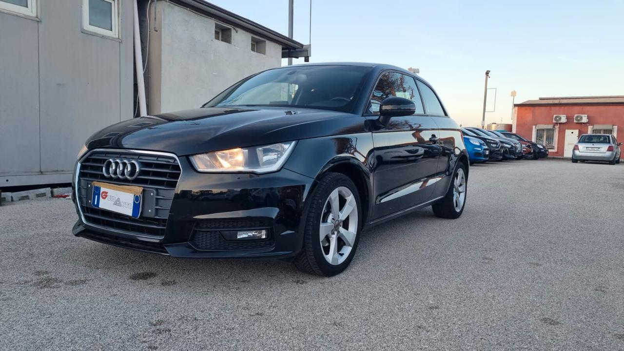 Audi A1 1.4 TDI Admired-90CV-66KW