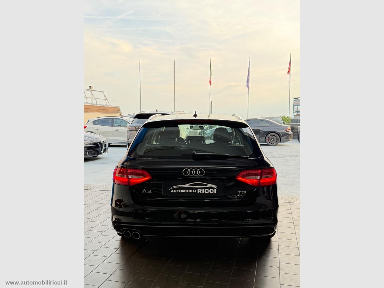 AUDI A4 Avant 2.0 TDI clean diesel S-LINE