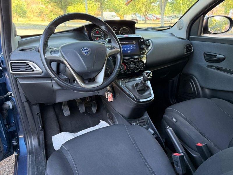 Lancia Ypsilon 1.0 FireFly Hybrid GOLD.+ GPL