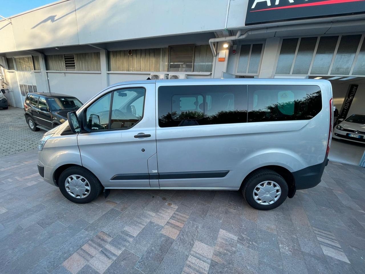 Ford Transit Custom 300 2.2 TDCi 125CV PC Combi Trend
