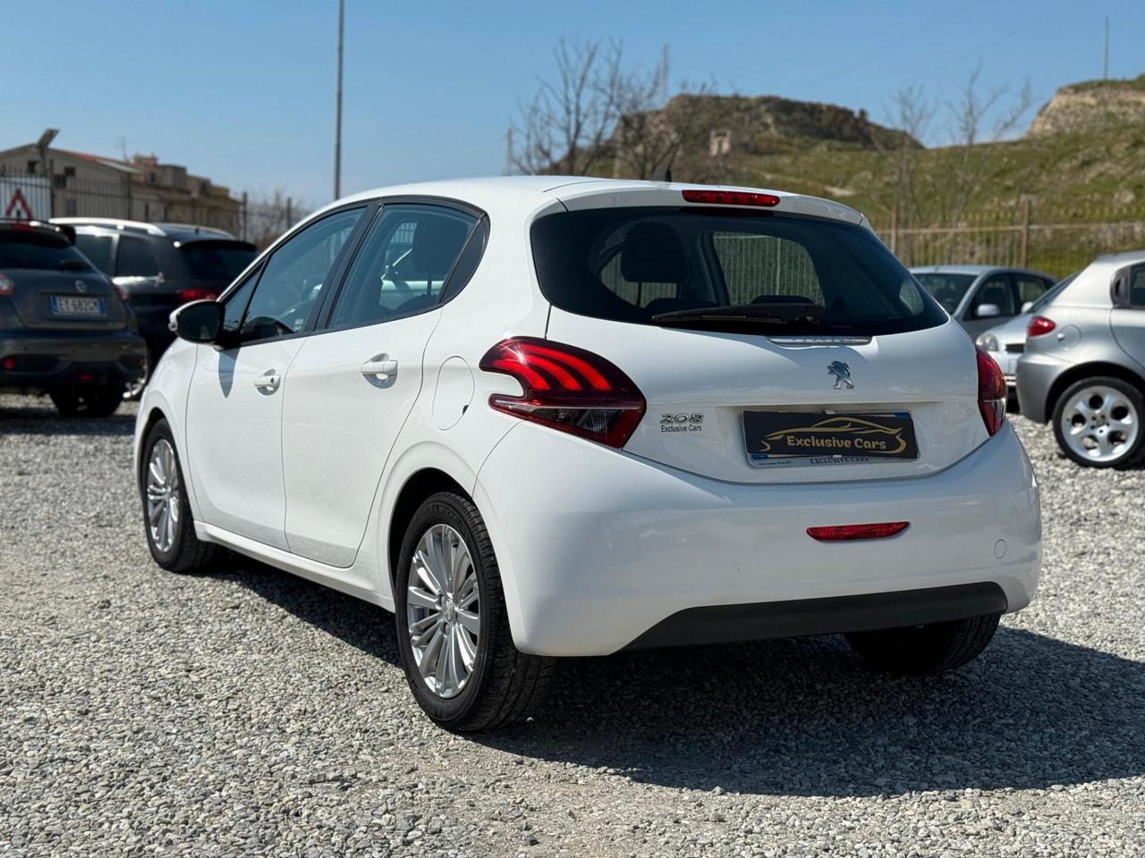 Peugeot 208 BlueHDi 100 S&S 5 porte Signature