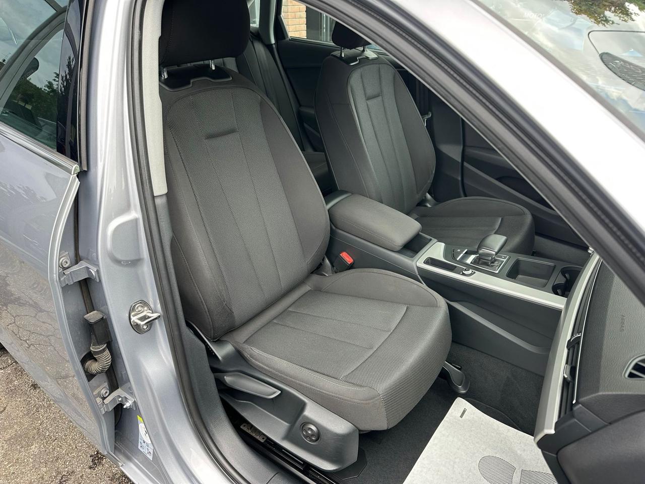 Audi A4 Avant 30 TDI/136 CV S tronic Business Advanced