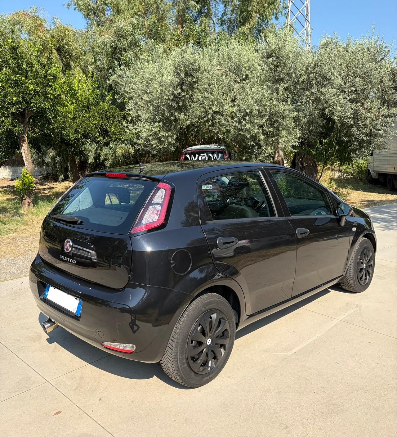 Fiat Punto 1.3 MJT 75CV SOLO 130M KM LEGGI ANNUNCIO