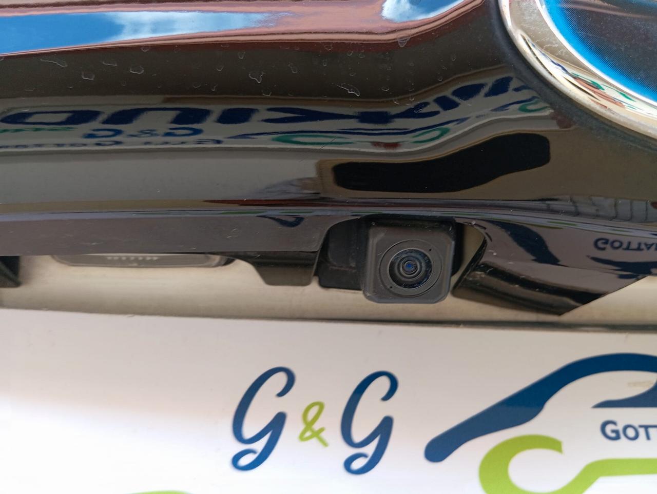 Toyota Yaris 1.5 Hybrid 5 porte Trend