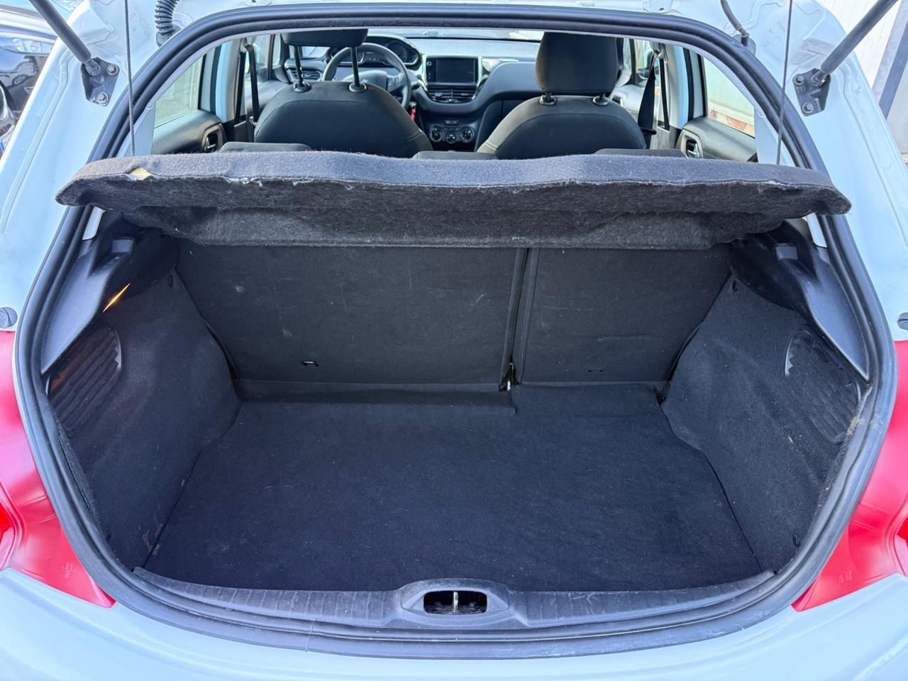 Peugeot 208 1.2 Benzina 82 cv 5 porte Km Certificati