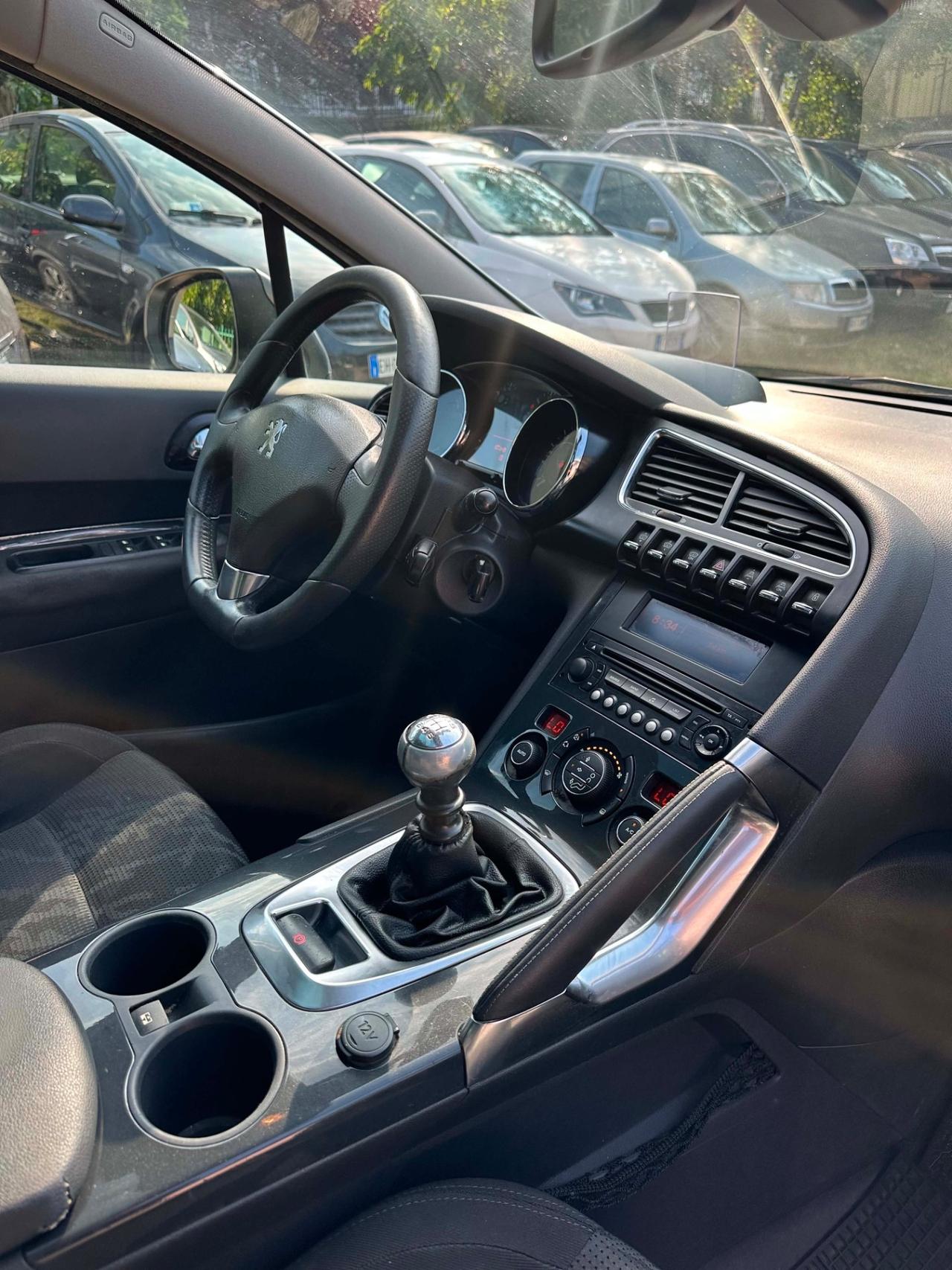 Peugeot 3008 1.6 HDi 112CV ALLURE KMCERT UNICOPR