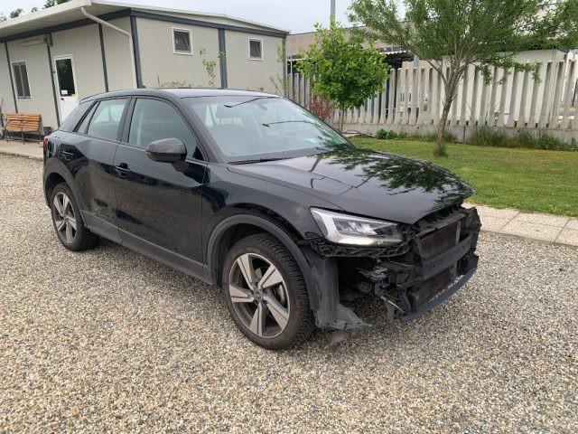 AUDI Q2 30 TDI S tronic Identity Black