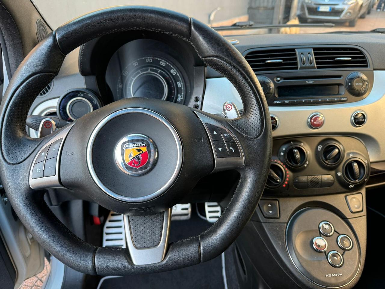 Abarth 500 C 1.4 Turbo T-Jet MTA 140CV