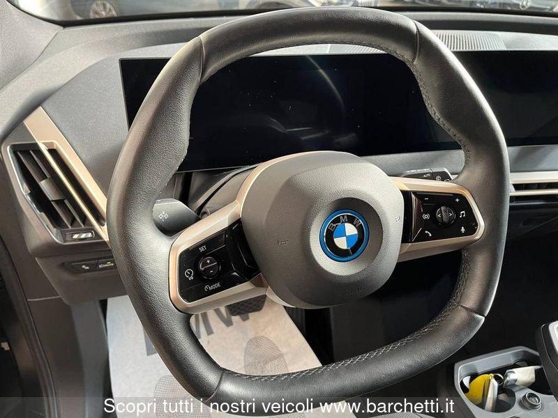 BMW iX xdrive40 pacchetto sportivo