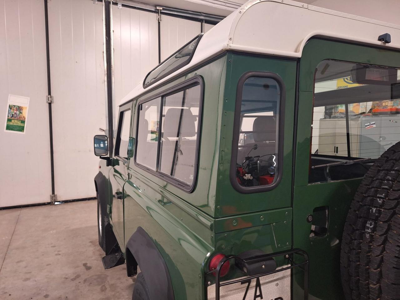 Land Rover Defender td5