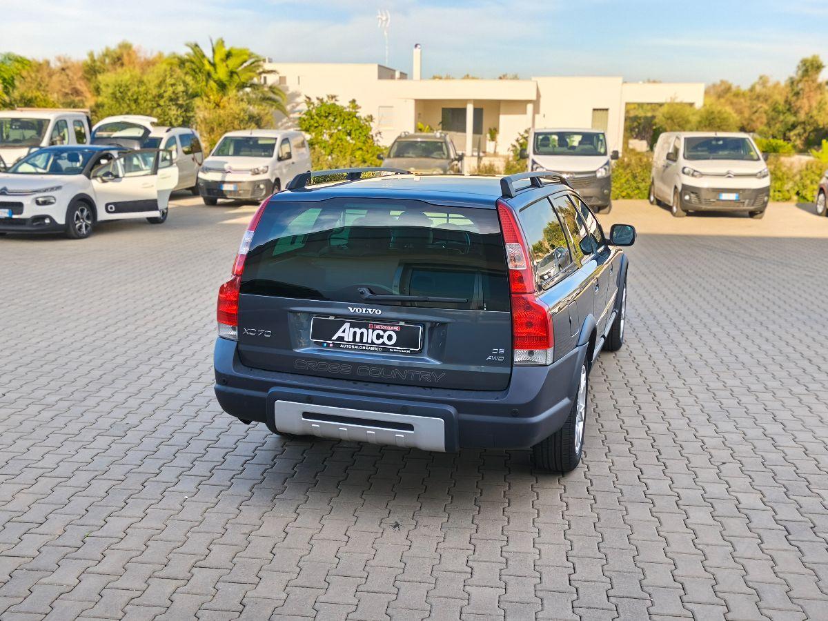VOLVO XC70 2.4 D5 20V AWD Summum Solo 130.000km