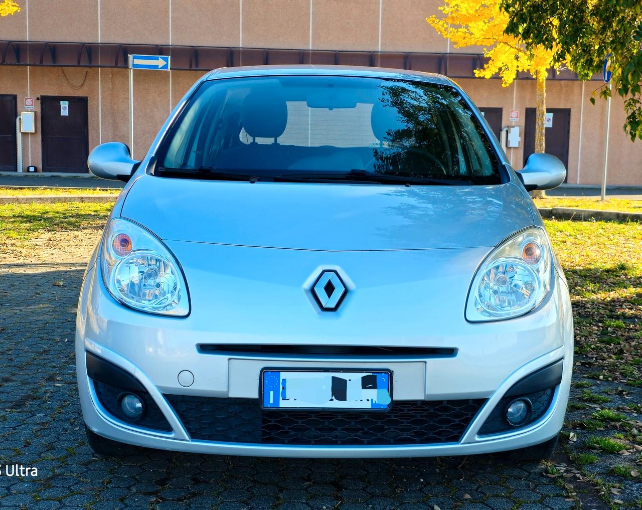 Renault Twingo 2° serie ok neopatentati garantita 12 mesi