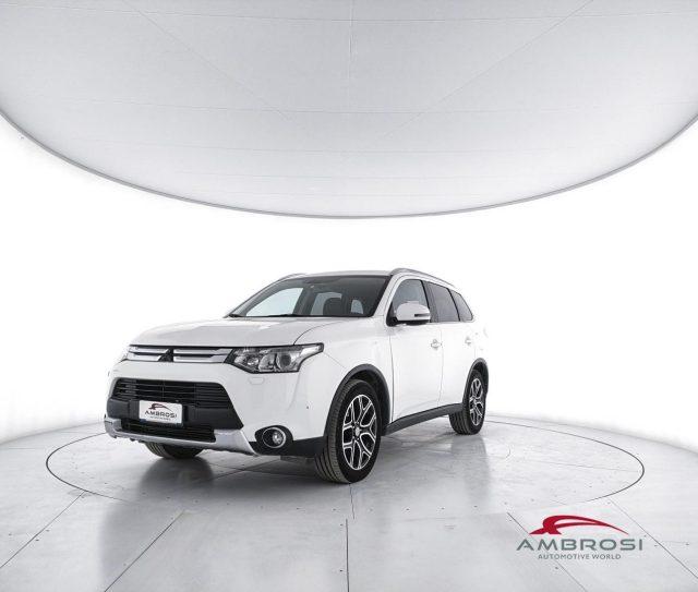 MITSUBISHI OUTLANDER 2.2 DI-D 4WD Instyle 7p. - PER OPERATORI DEL SETTO