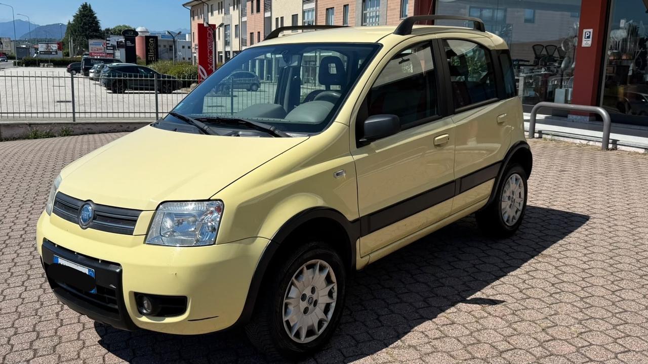FIAT PANDA 1.2 4x4 CLIMBING