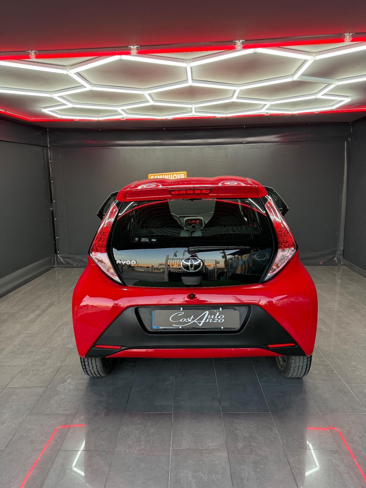 Toyota Aygo 1.0 VVT X-WAVE 2018 20000 KM