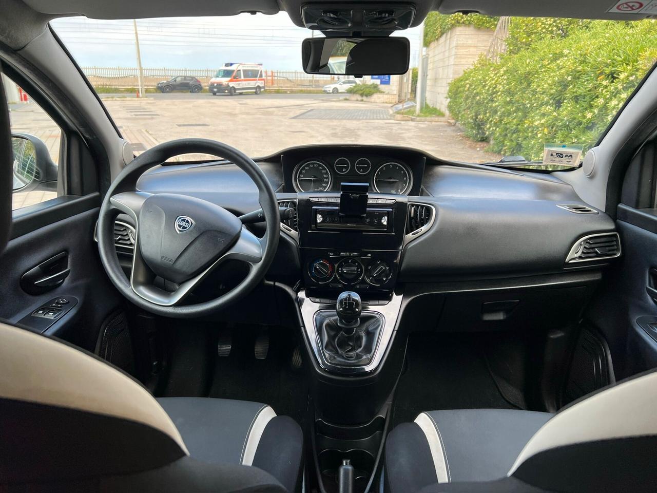 Lancia Ypsilon 0.9 METANO