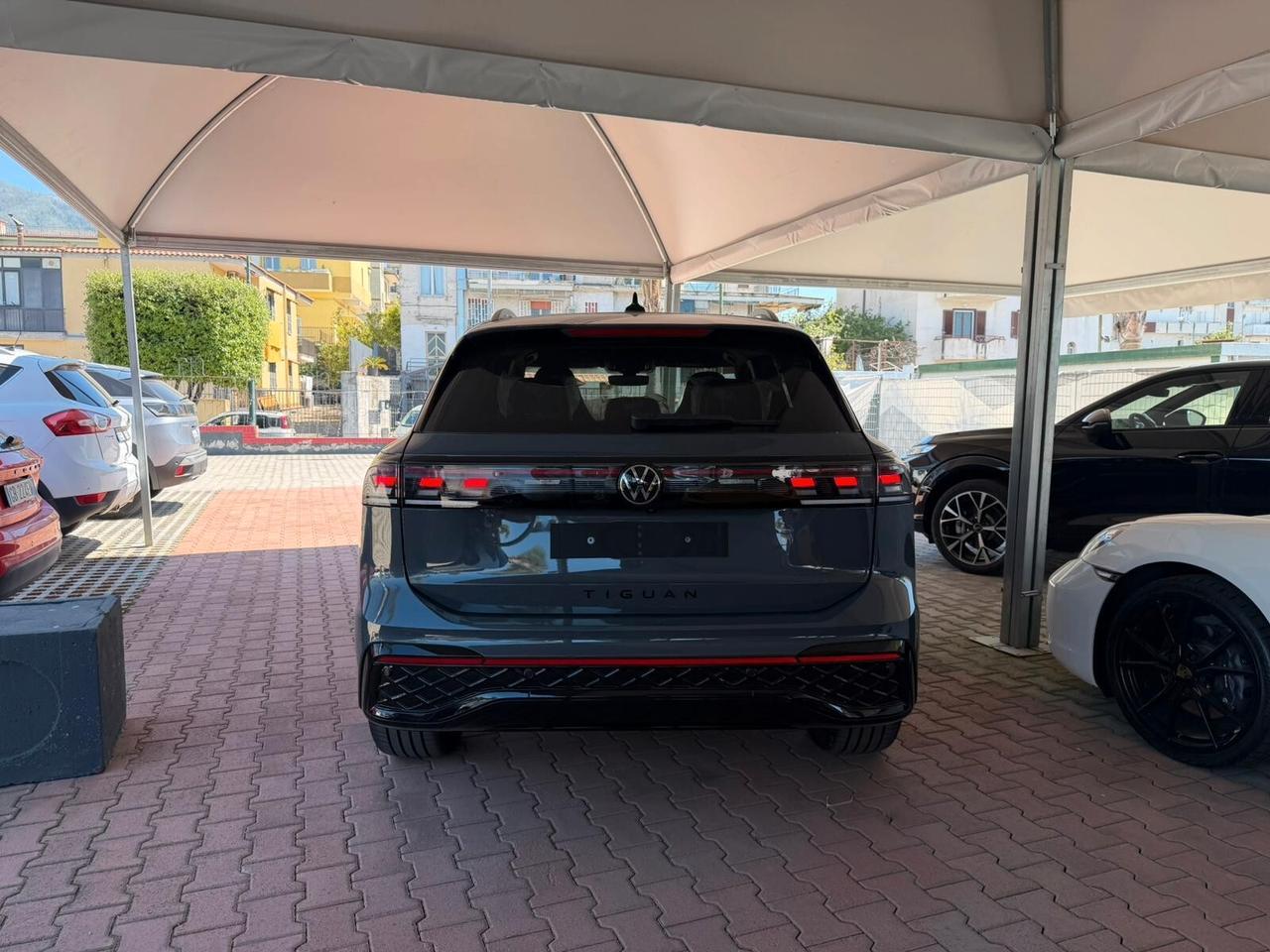 Volkswagen Tiguan 2.0 TDI 150 CV DSG R-Line