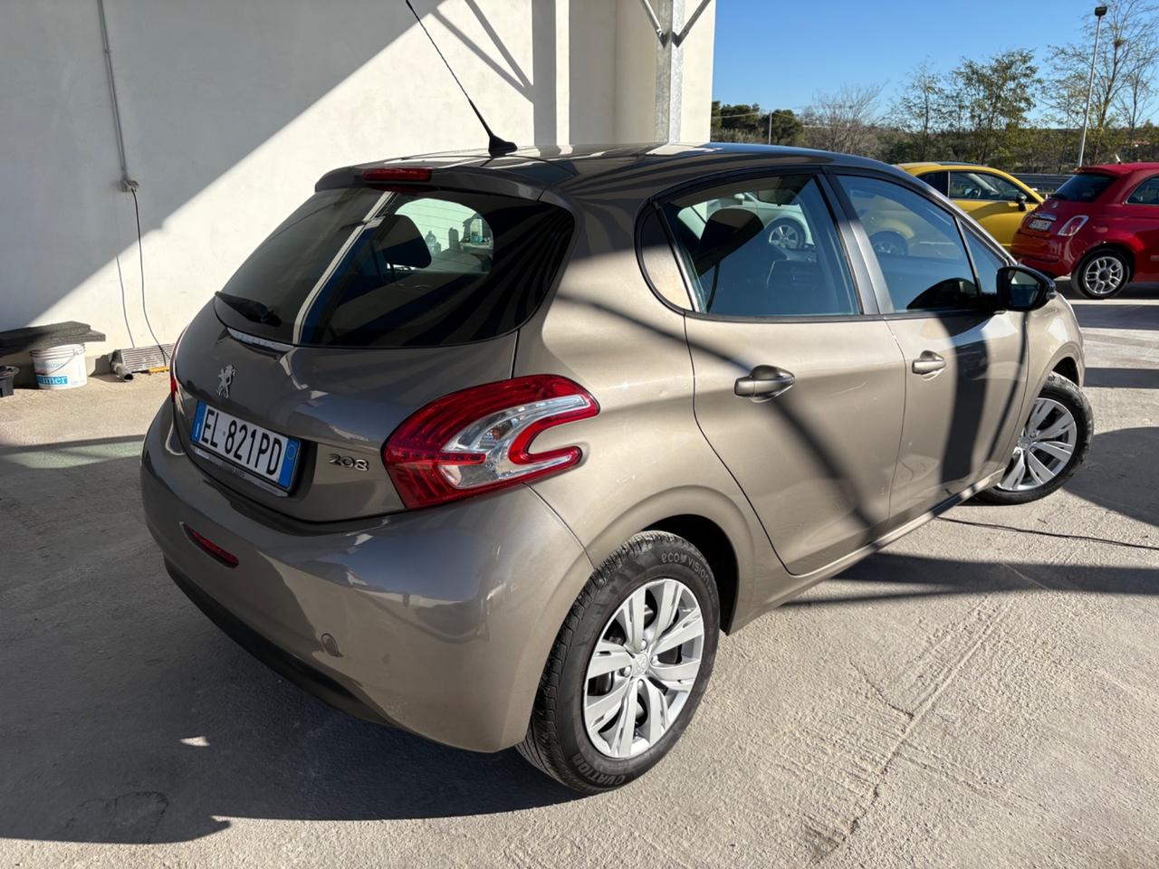 Peugeot 208 1.4 HDi 68 CV 5 porte Active