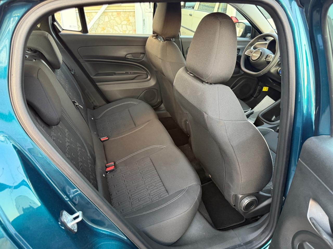 Fiat 600 Hybrid 100 CV DCT MHEV La Prima