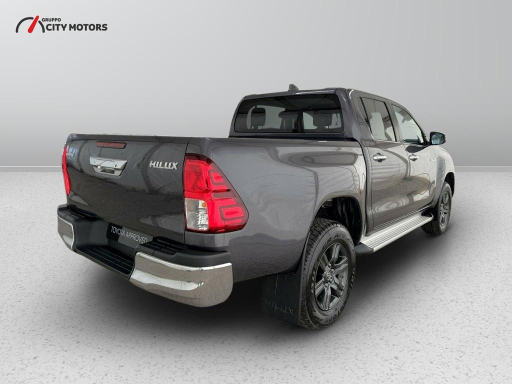 Toyota Hilux Double Cab 2.4 D-4D Lounge A/T