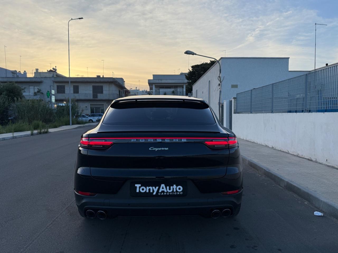 Porsche Cayenne Coupé 3.0 V6 E-Hybrid TETTO,INTERNI in PELLE CARTIER,TELECAMERA ,AAPLE CARPLAY,VIRTUAL COCKPIT