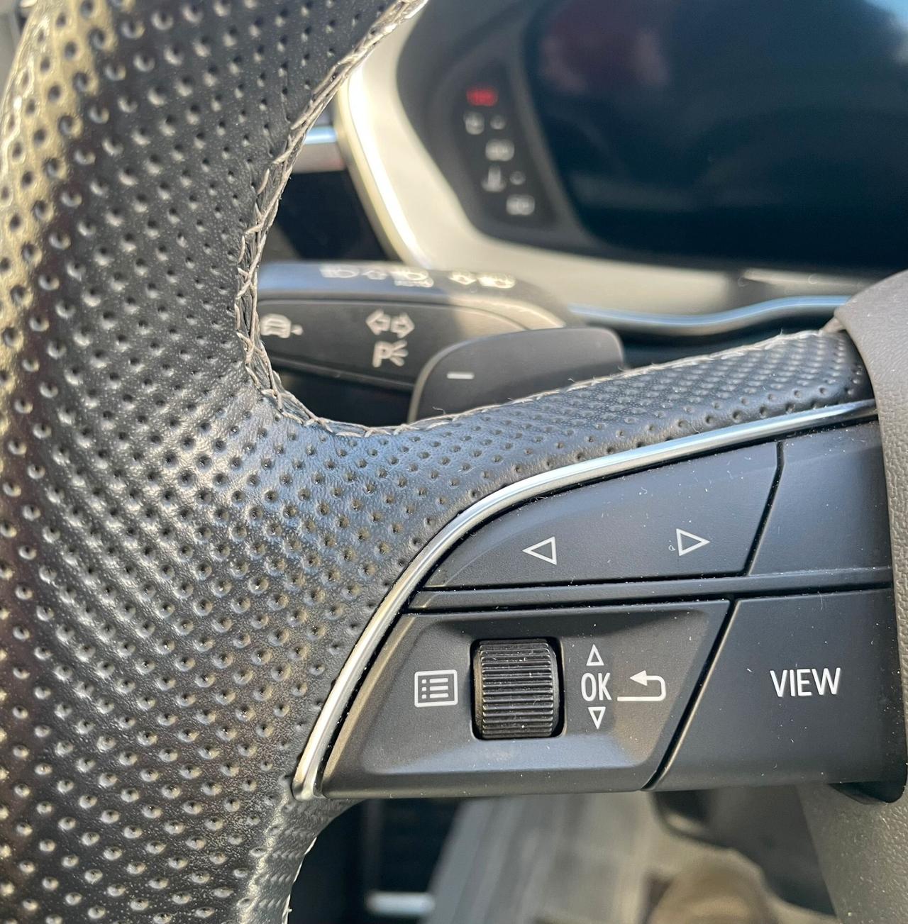 Audi Q3 40 TDI SPB S-line quattro Identity Black