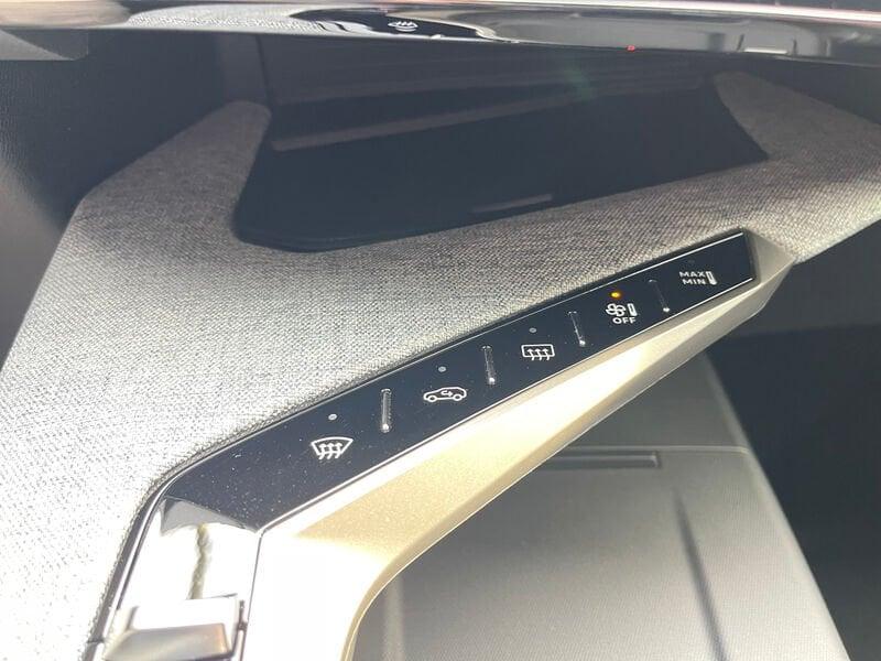 Peugeot 3008 1.2 hybrid GT 145cv e-dcs6- NUOVO