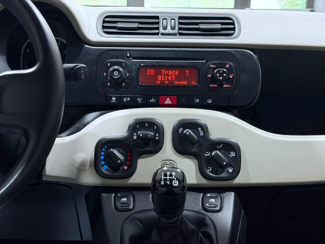 FIAT PANDA 1.2 69CV 80.000KM 2016 NEOPATENTATI