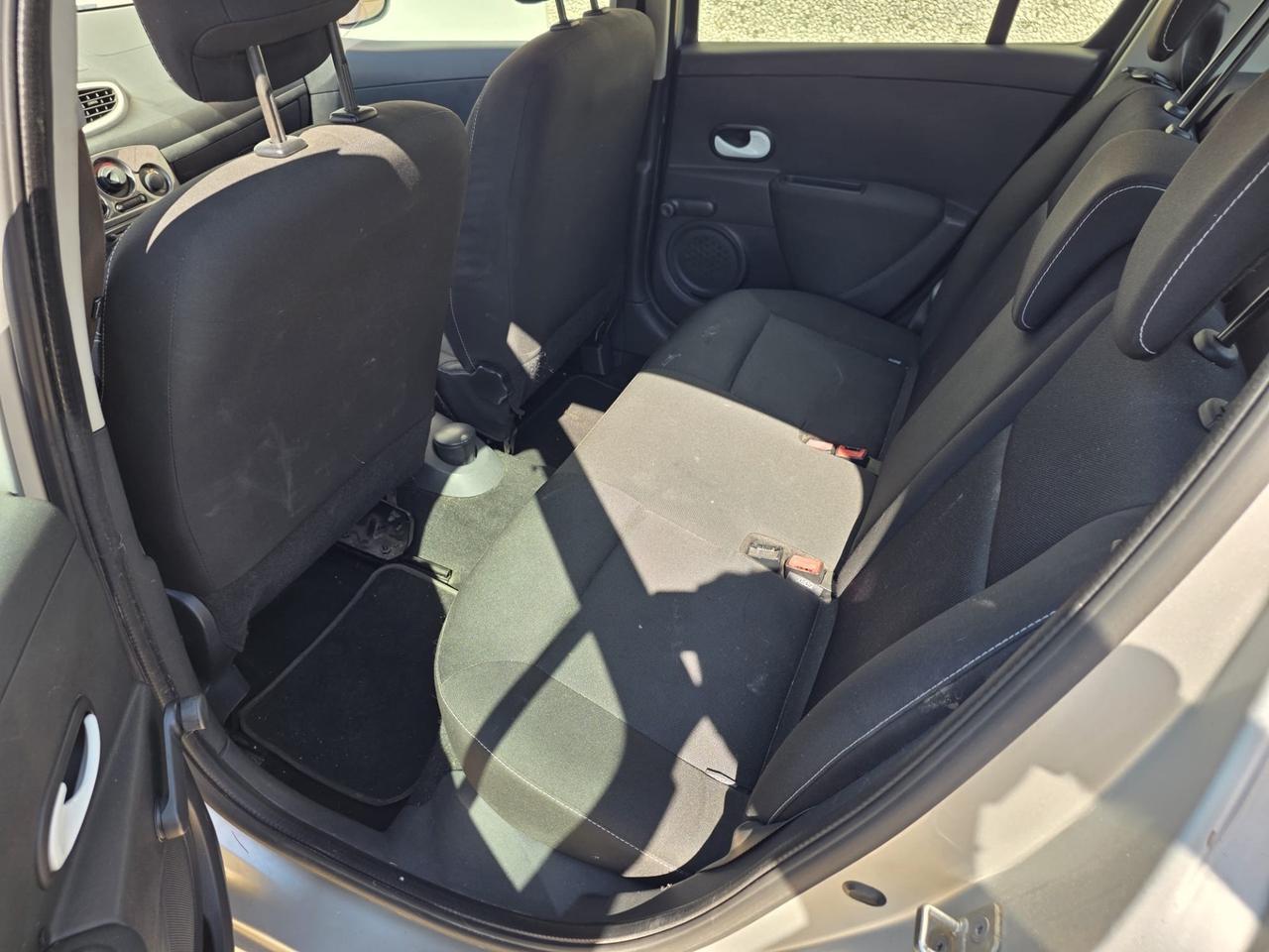 Renault Nuova Clio 1.2 16V 5 p. Euro 5 Neopatentati