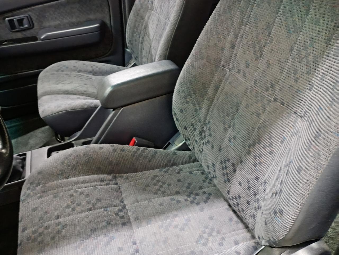 Toyota Hilux 2.5 D-4D 4WD 4p.Double Cab Pup.SR5