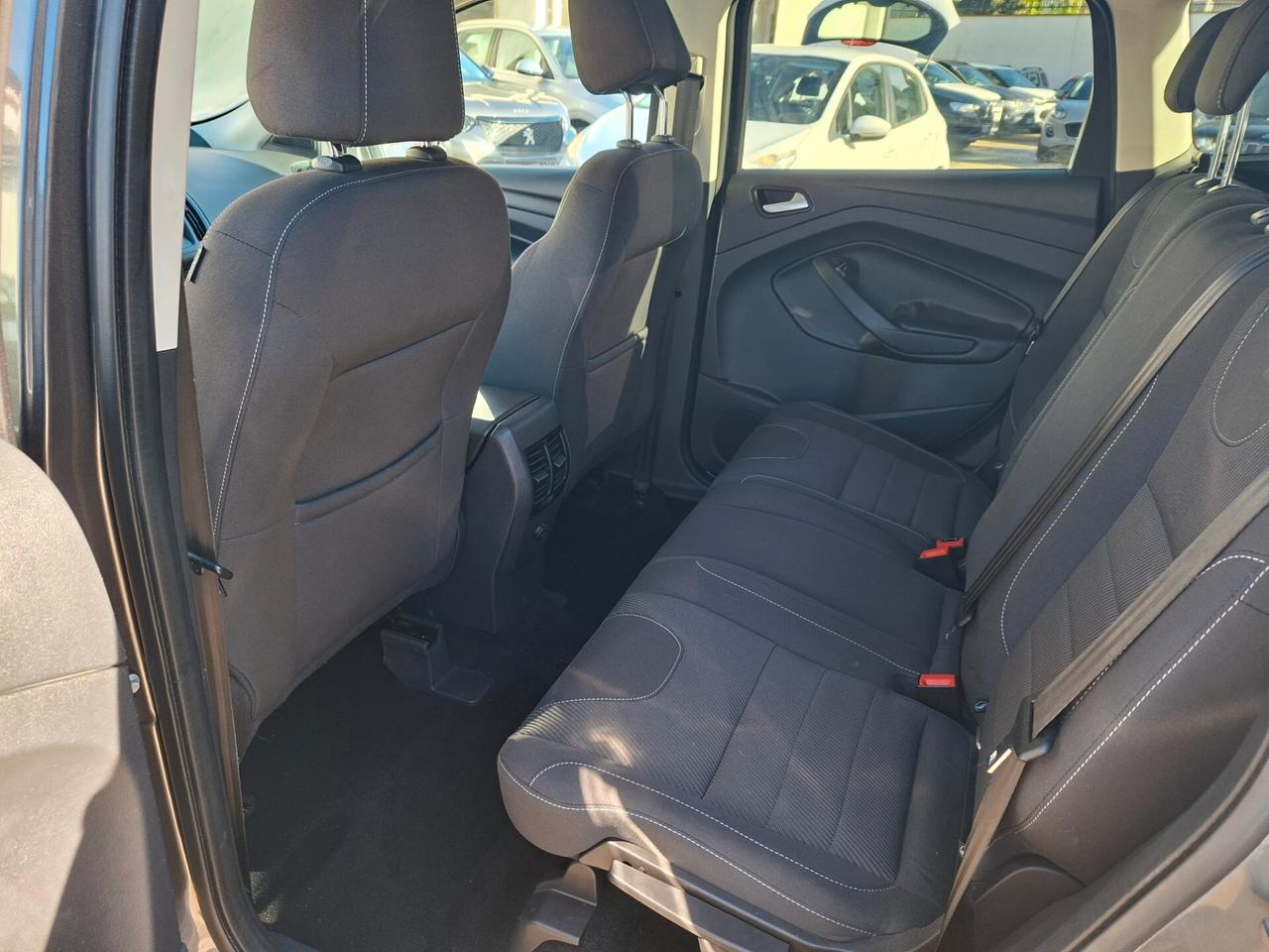 Ford Kuga 2.0 TDCI 150 CV S&S 2WD Business