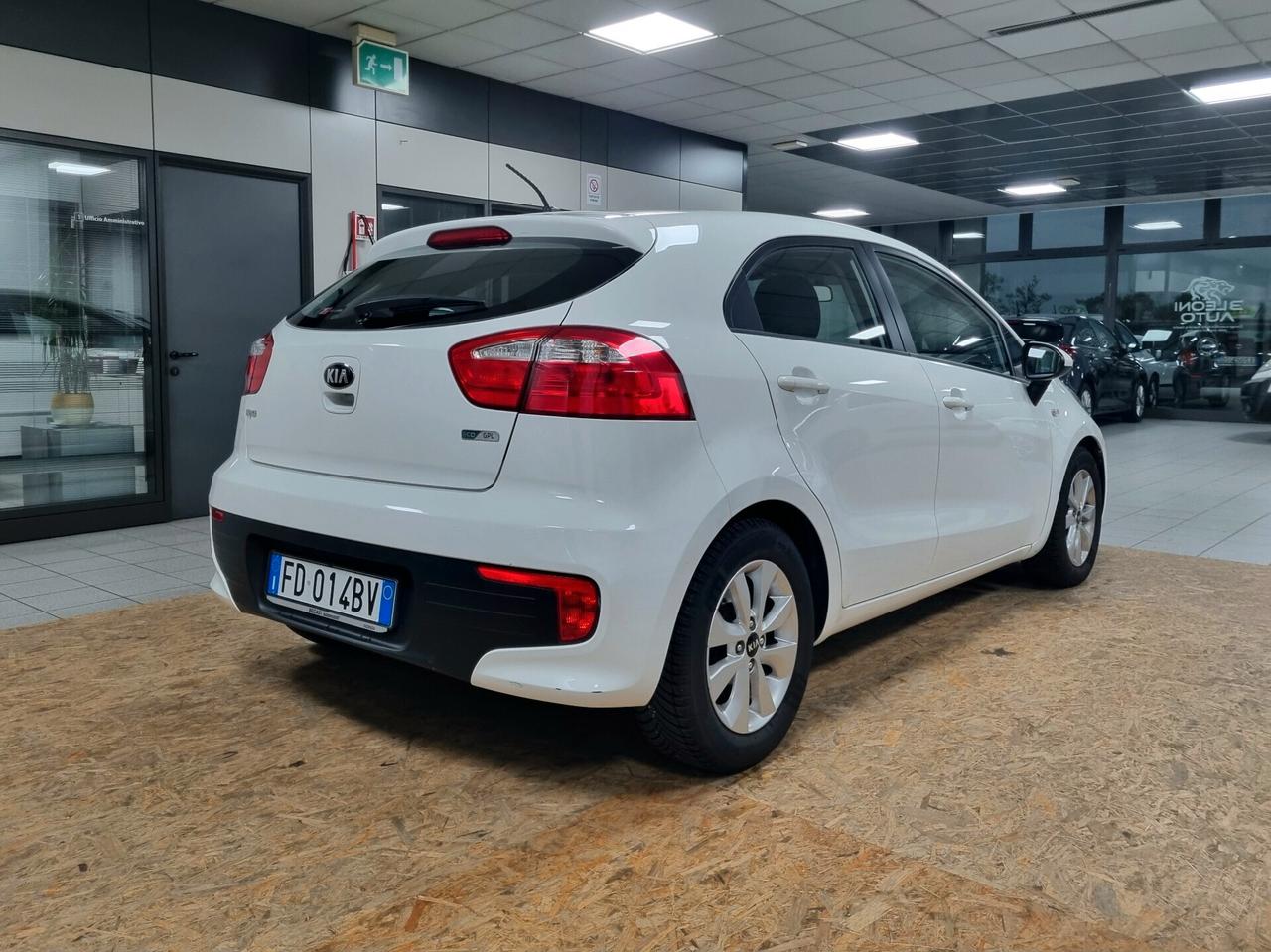KIA RIO 1.2 BENZINA/GPL 83CV 5p. ECO COOL