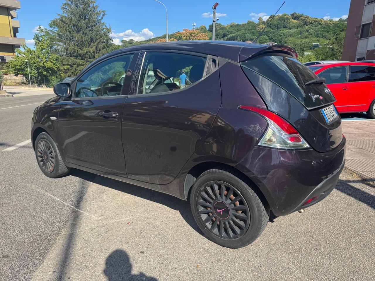 Lancia Ypsilon 1.2 69 CV 5 porte Elefantino