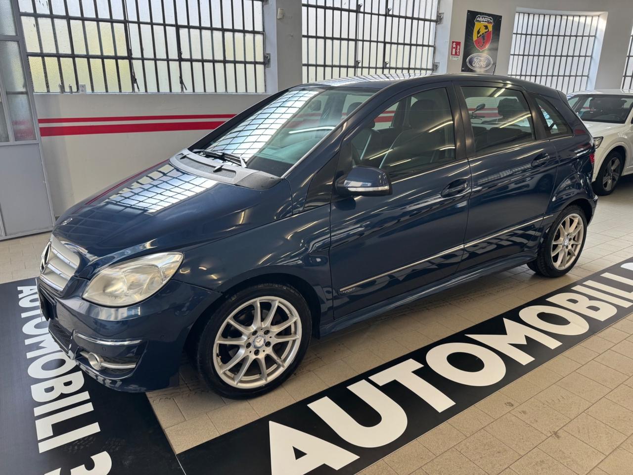 Mercedes-benz B 200 Turbo Sport