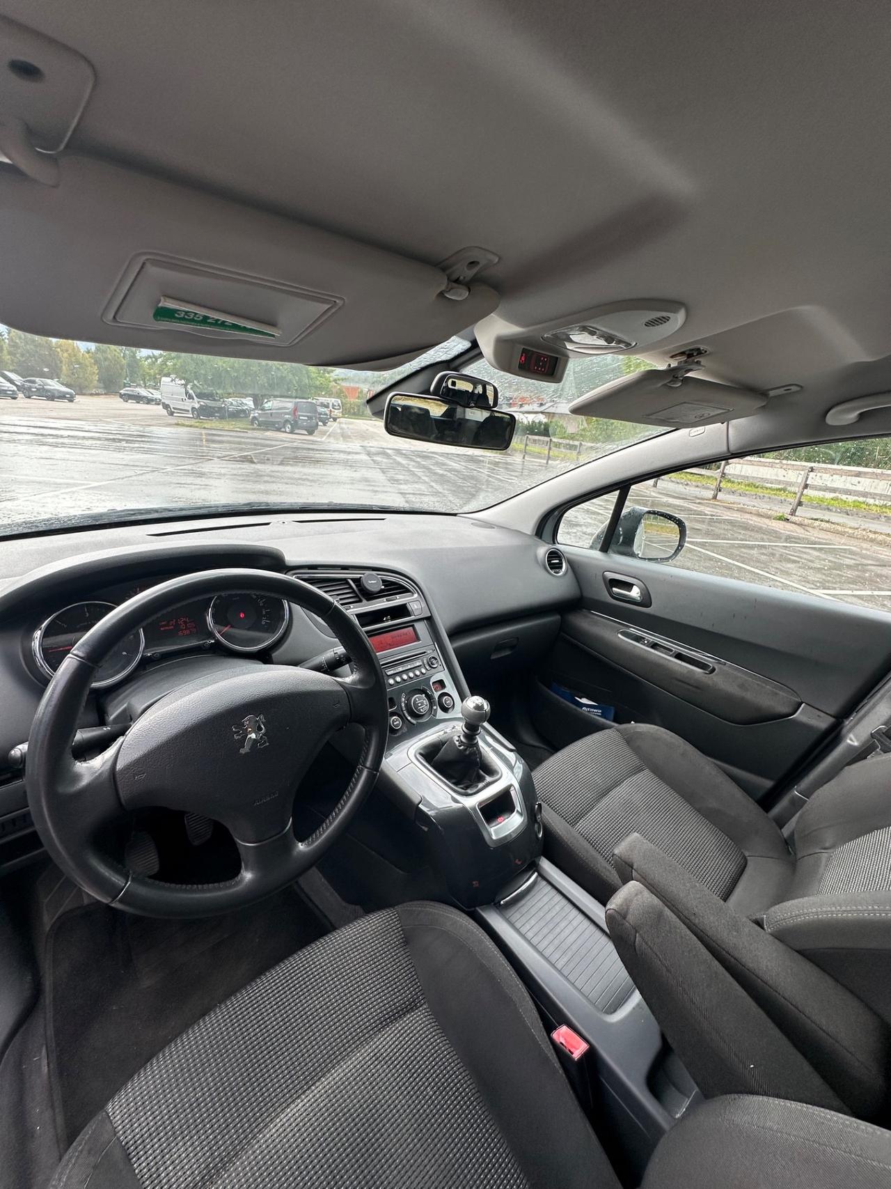 Peugeot 5008 7 POSTI
