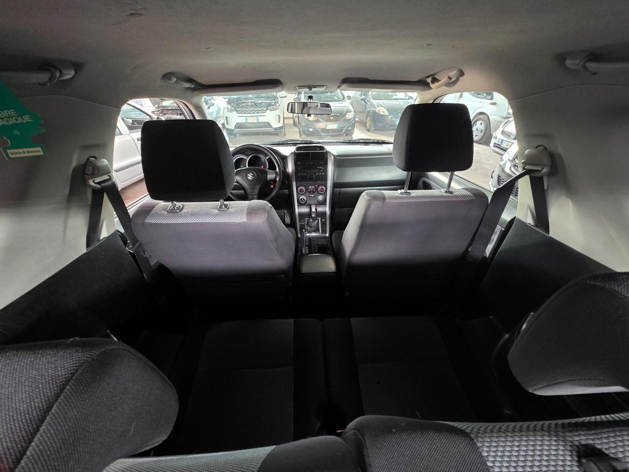 Suzuki Grand Vitara 1.9D 3 porte gancio traino