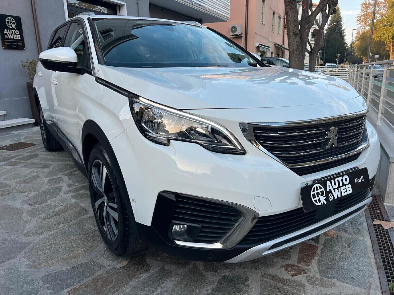 PEUGEOT 5008 BlueHDi 130 EAT8 Crossway VAN