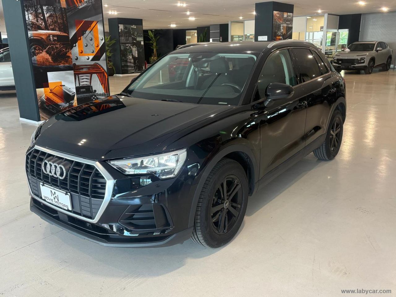 AUDI Q3 35 TDI S tronic Business Advanced