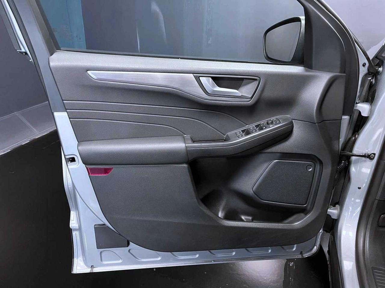FORD KUGA 2.0 CC 120 CV AUTO 2WD TITANIUM-X