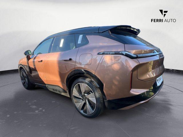 LYNK & CO 08 PHEV More