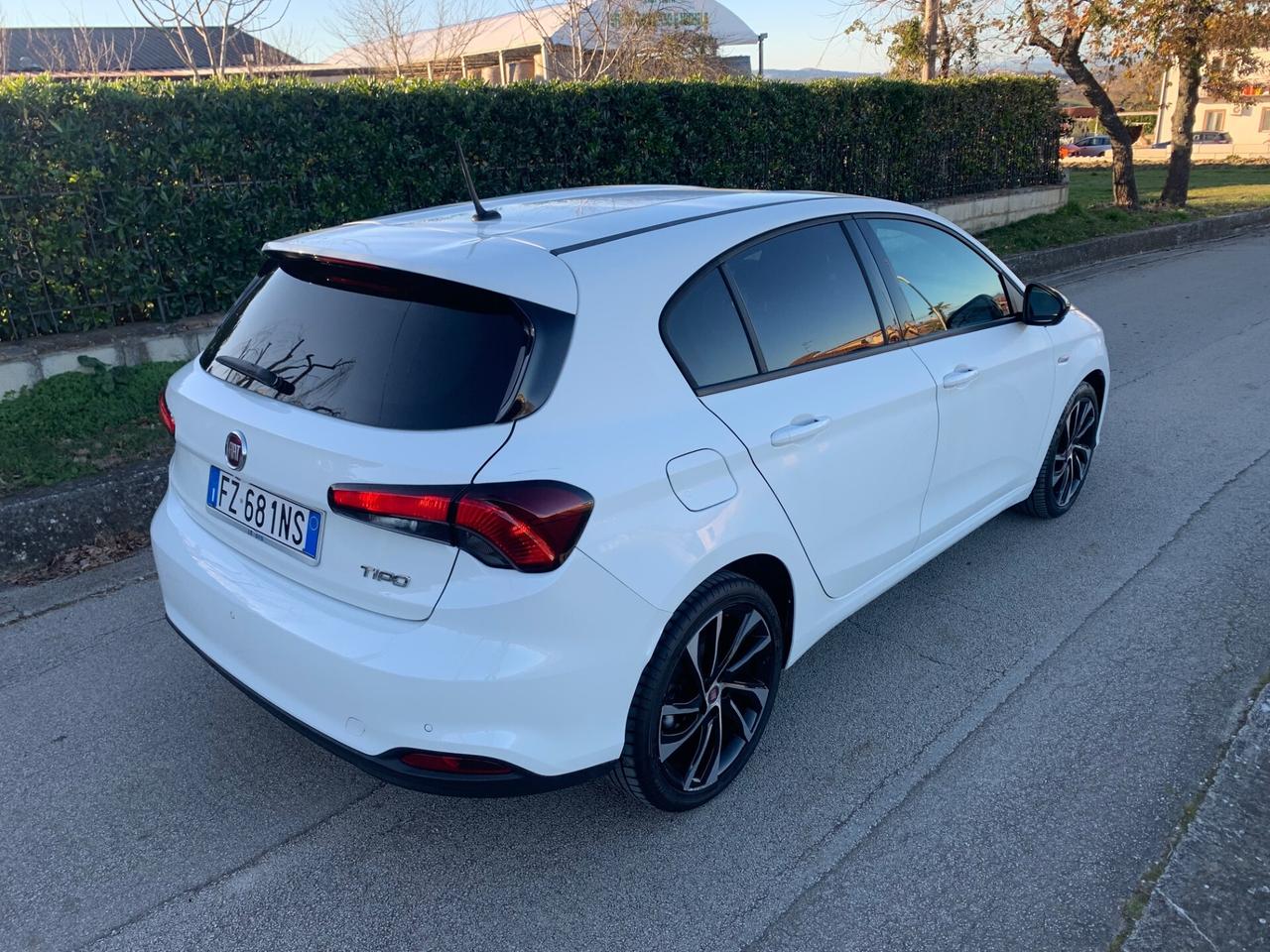 Fiat Tipo 1.6 Mjt S&S 5 porte S-Design