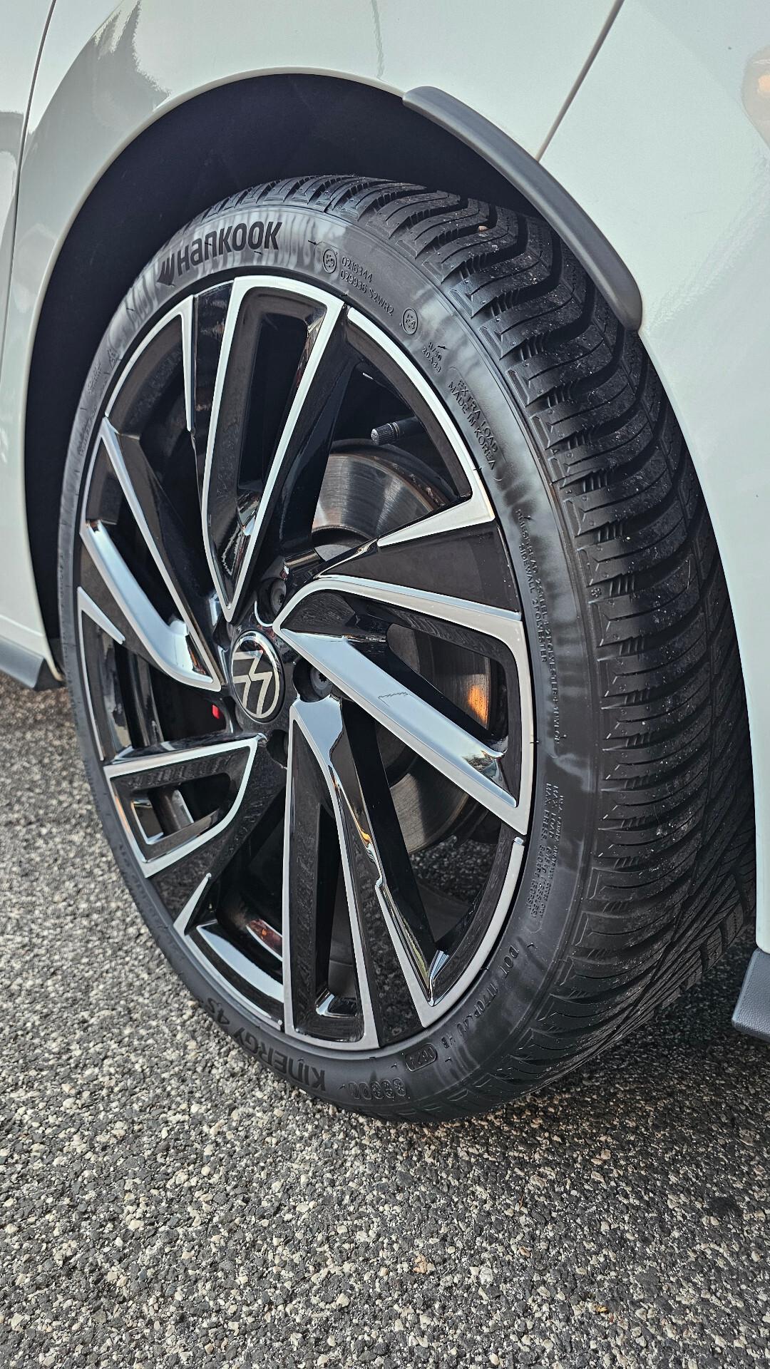 Volkswagen Golf GTI 2.0 245CV TSI DSG IQ LIGHT 19' LED PERLA