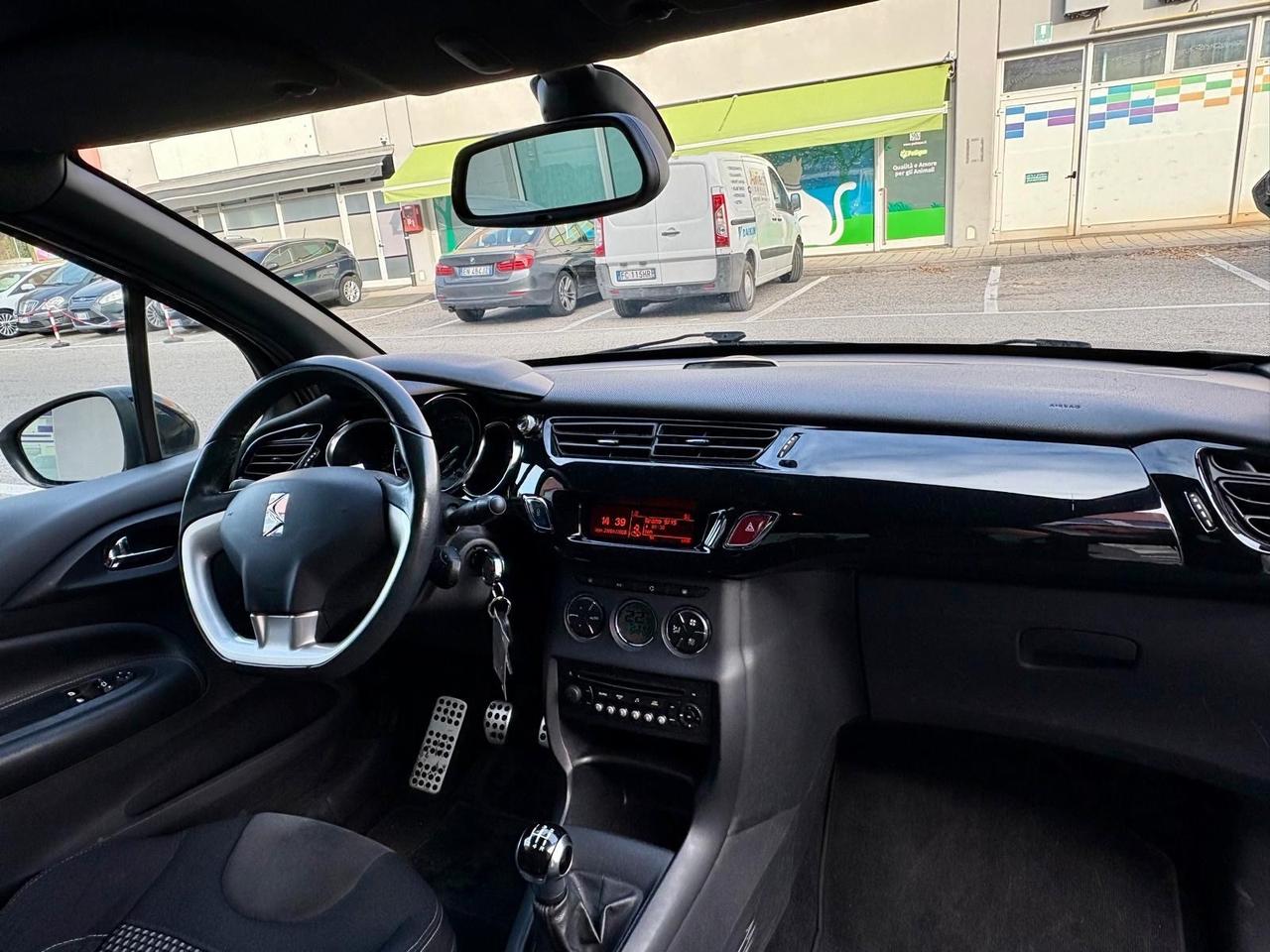 Ds DS3 3 1.4 HDi 70 Just Black