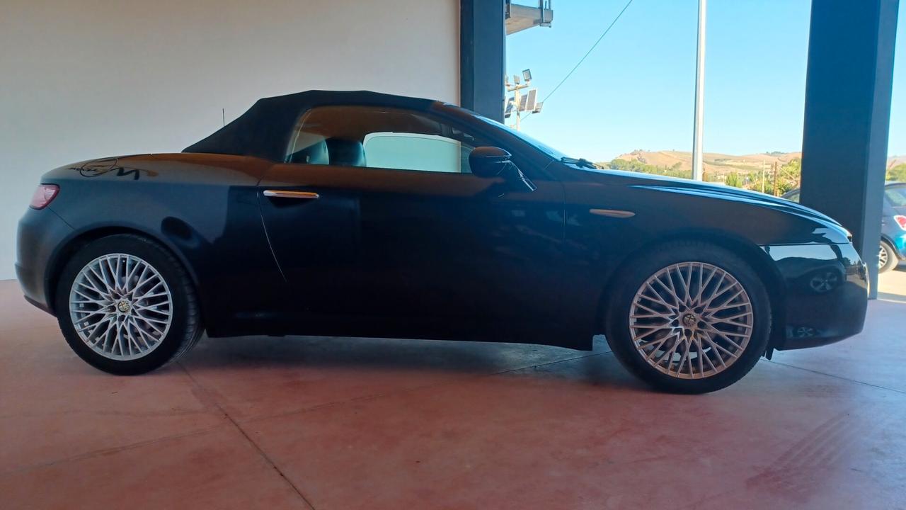 Alfa Romeo Spider 2.2 JTS Exclusive