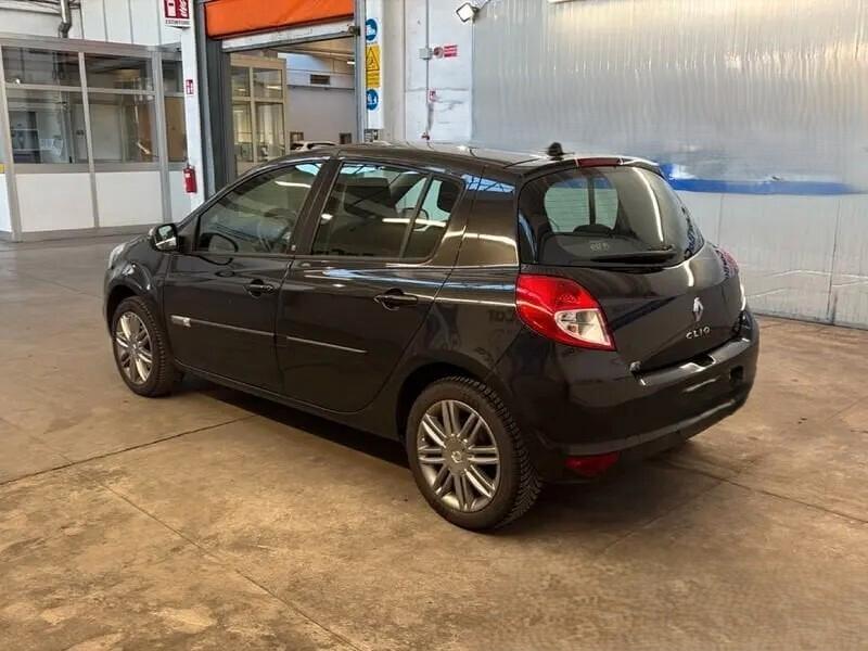 Renault Clio 1.2 16V 5 porte Luxe
