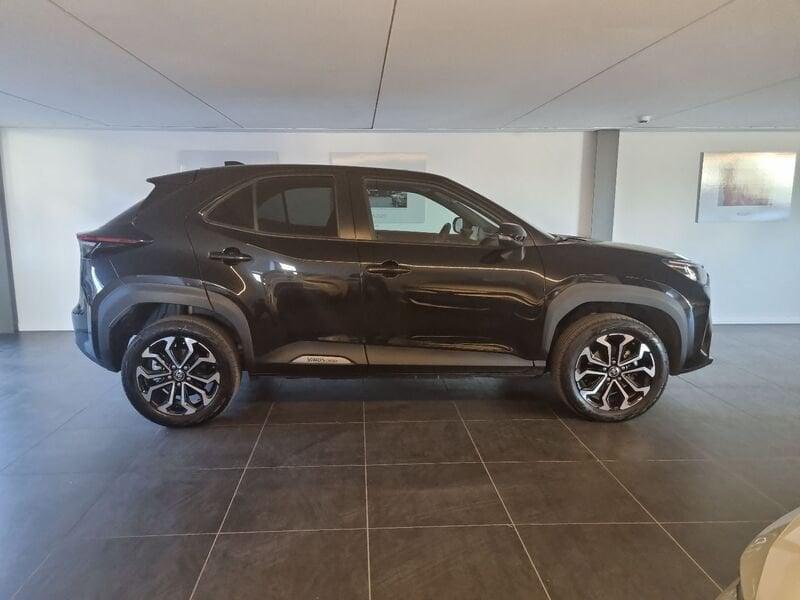 Toyota Yaris Cross 1.5 Hybrid 5p. E-CVT AWD-i Trend