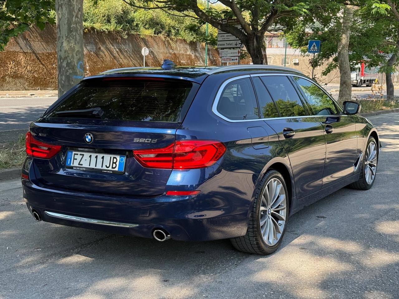 BMW 520d G31 2019 xDrive Touring Luxury