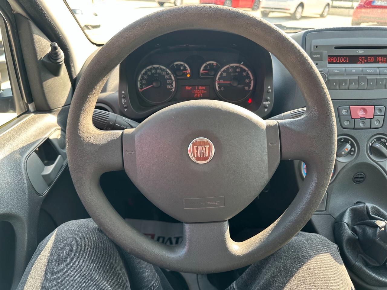 Fiat Panda 1.3 MJT 16V DPF 4x4 Climbing