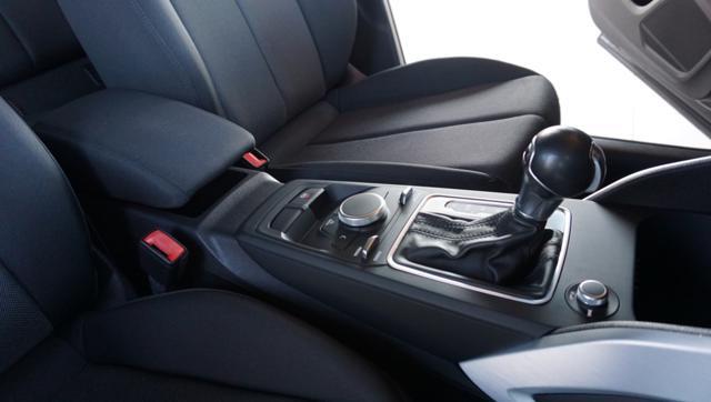 AUDI Q2 30 TDI S tronic Business