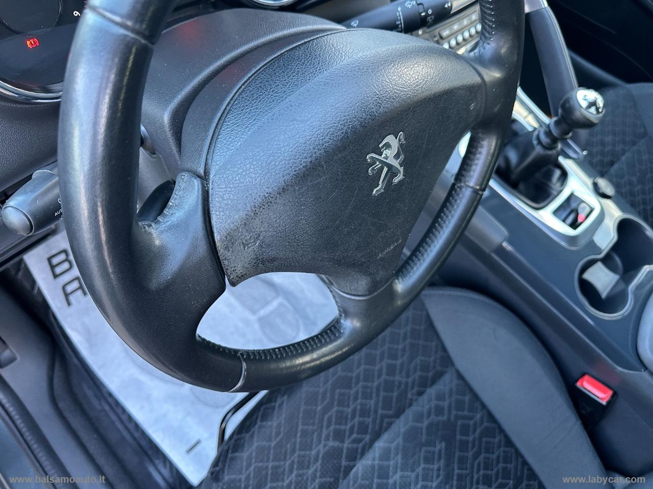 PEUGEOT 3008 1.6 HDi 115 CV Allure